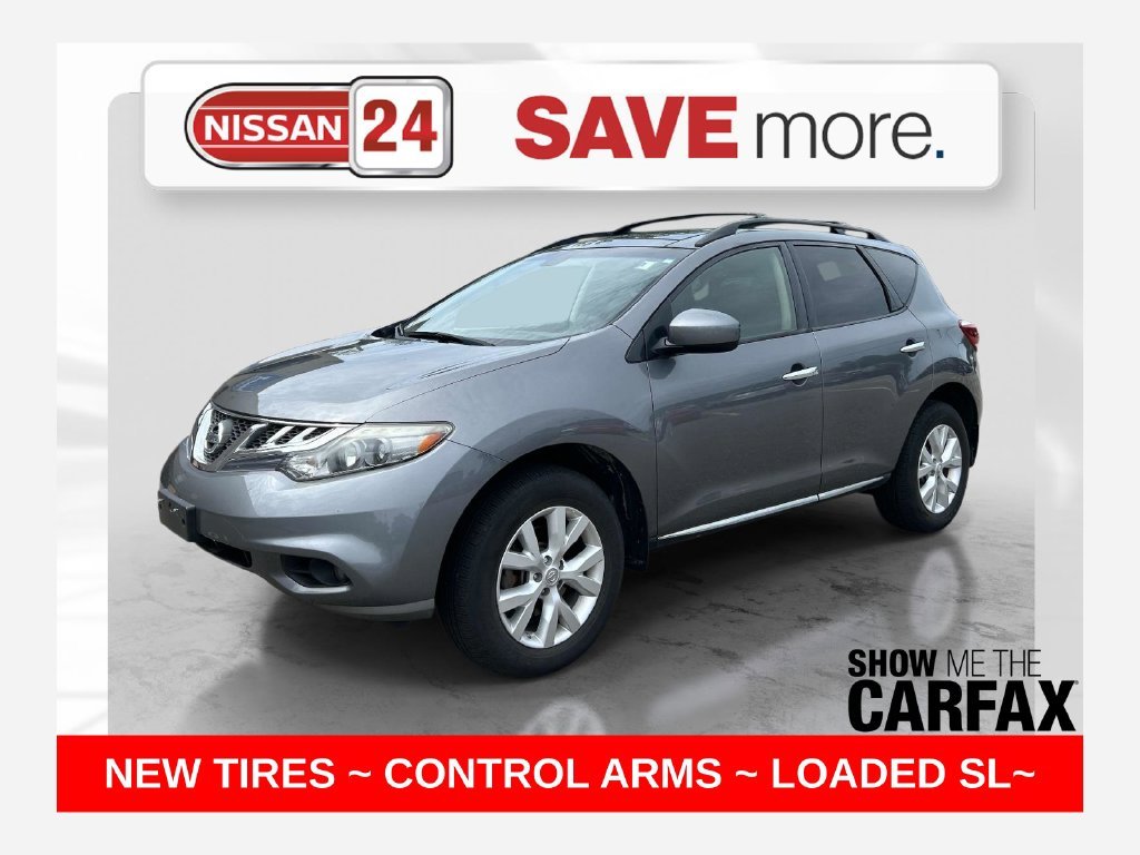 Used 2014 Gray Nissan SL image 1