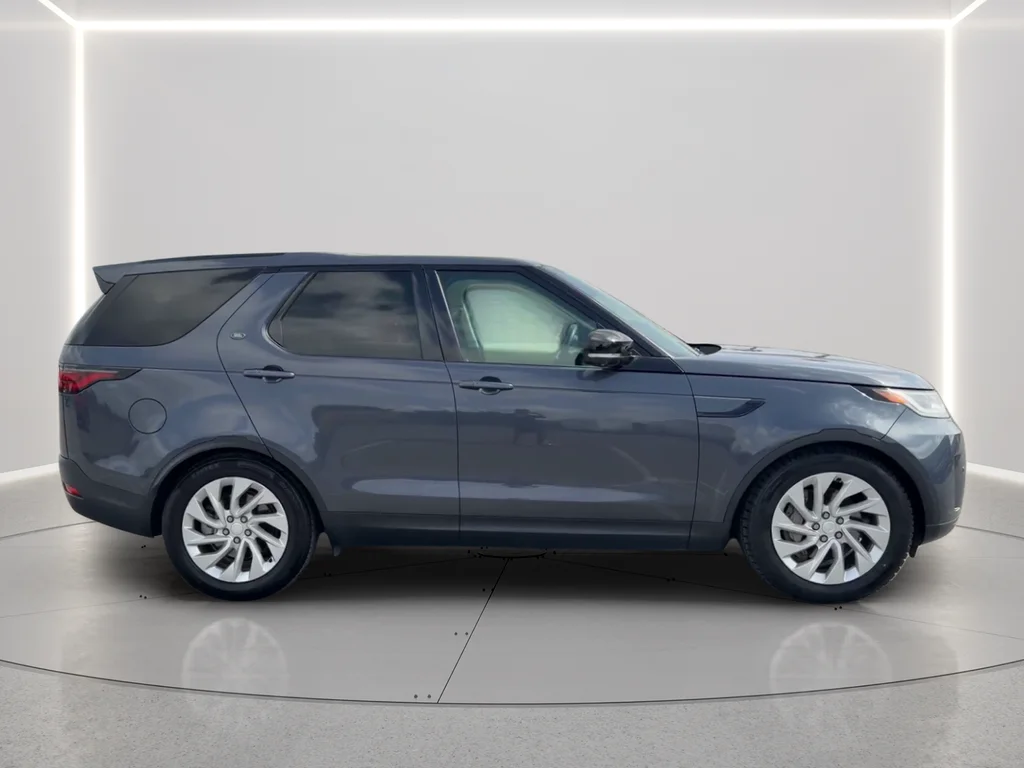 Used 2024 Blue Land Rover S image 4