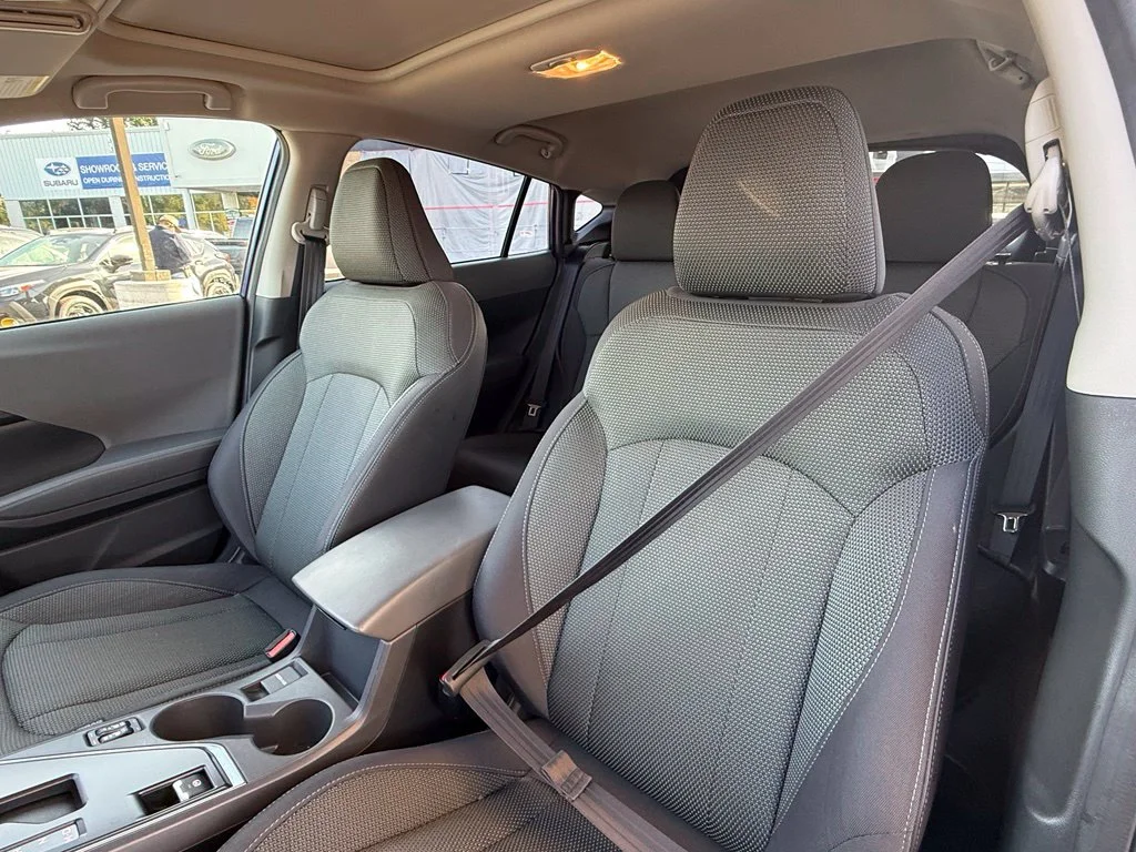 Used 2024 Sapphire Blue Pearl Subaru Premium image 21