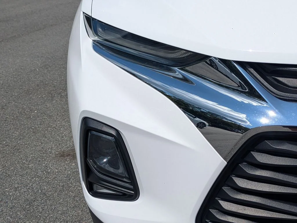 Used 2022 White Chevrolet LT image 10