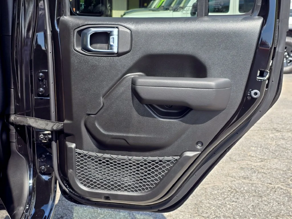 New 2026 Black Jeep 85th Anniversary Edition image 39