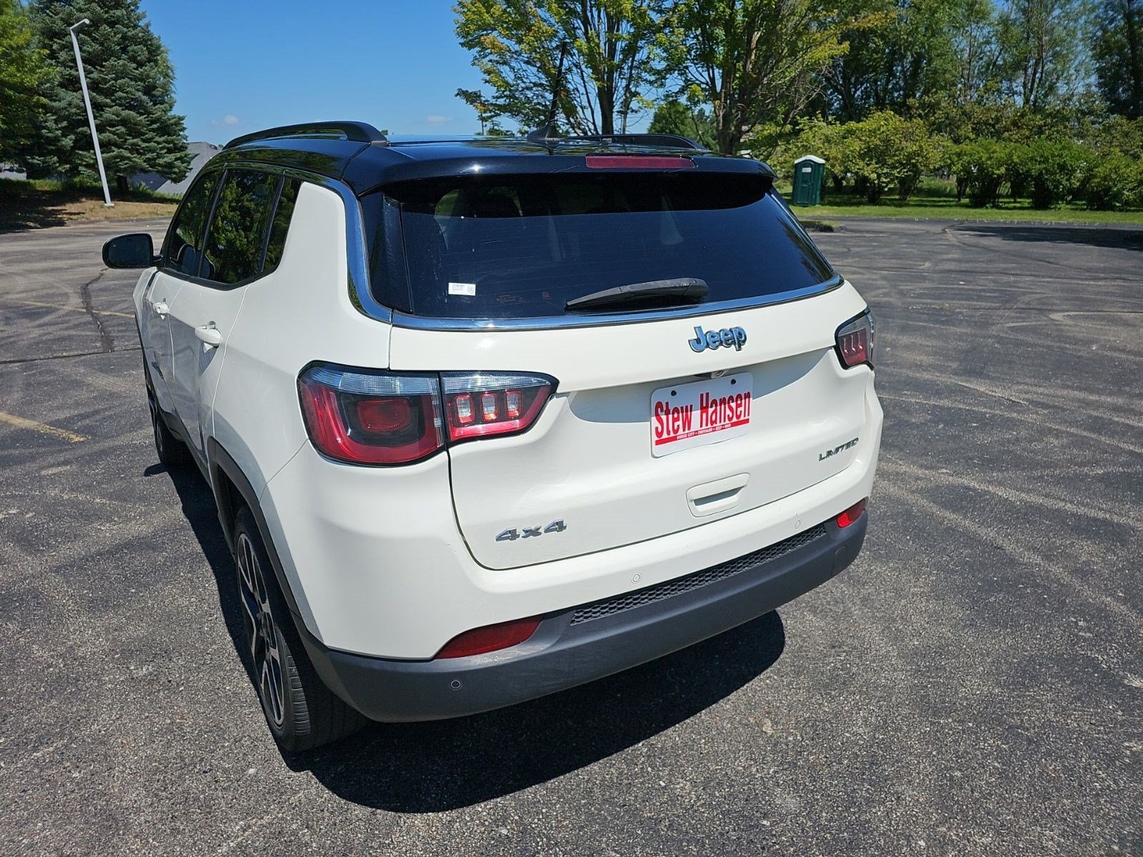 Used 2018 White Clearcoat Jeep Limited image 3