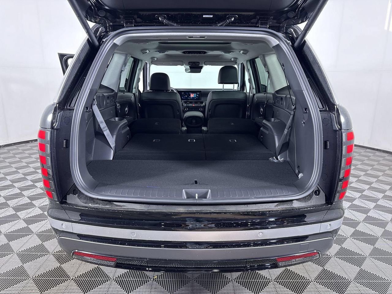 New 2027 Abyss Black Pearl Hyundai Limited 7P image 14