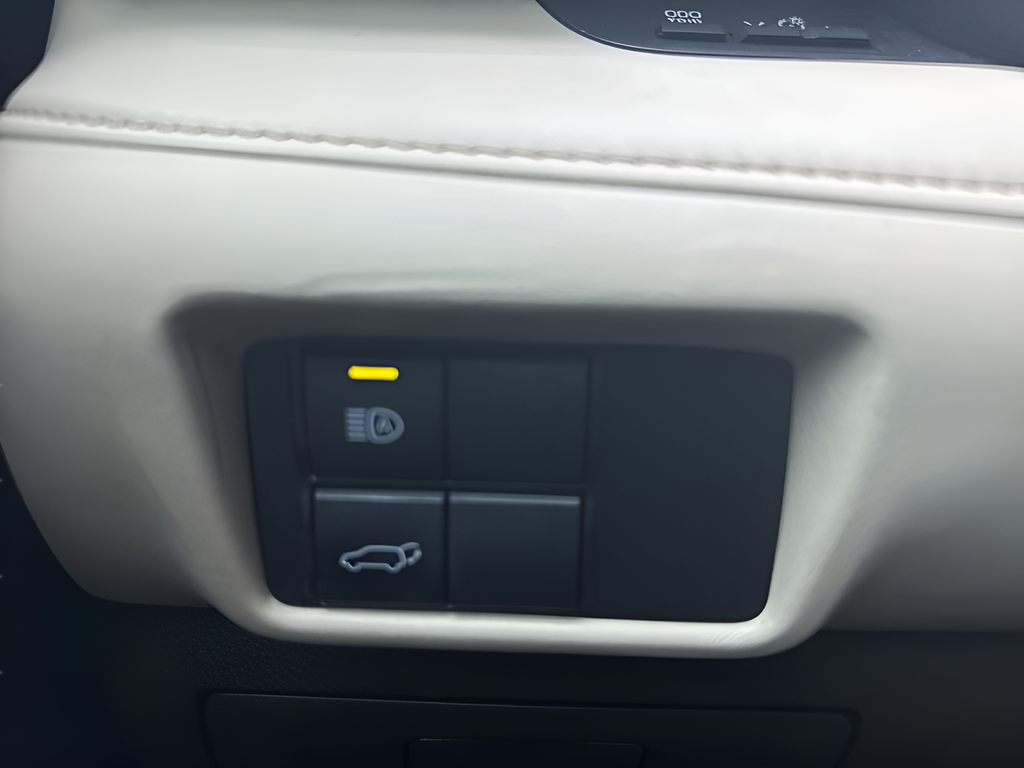 Used 2020 Gray Toyota XLE image 27