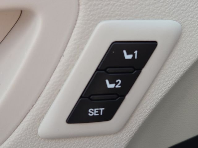 Used 2022 Gray Toyota Platinum image 13