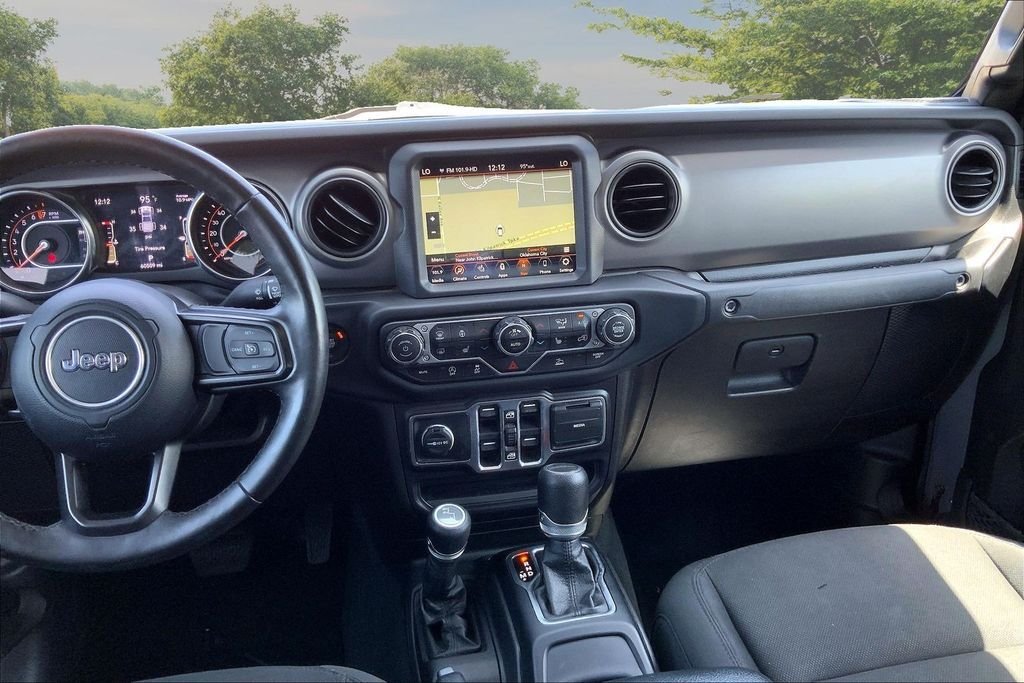 Used 2023 Gray Jeep Sport S image 10