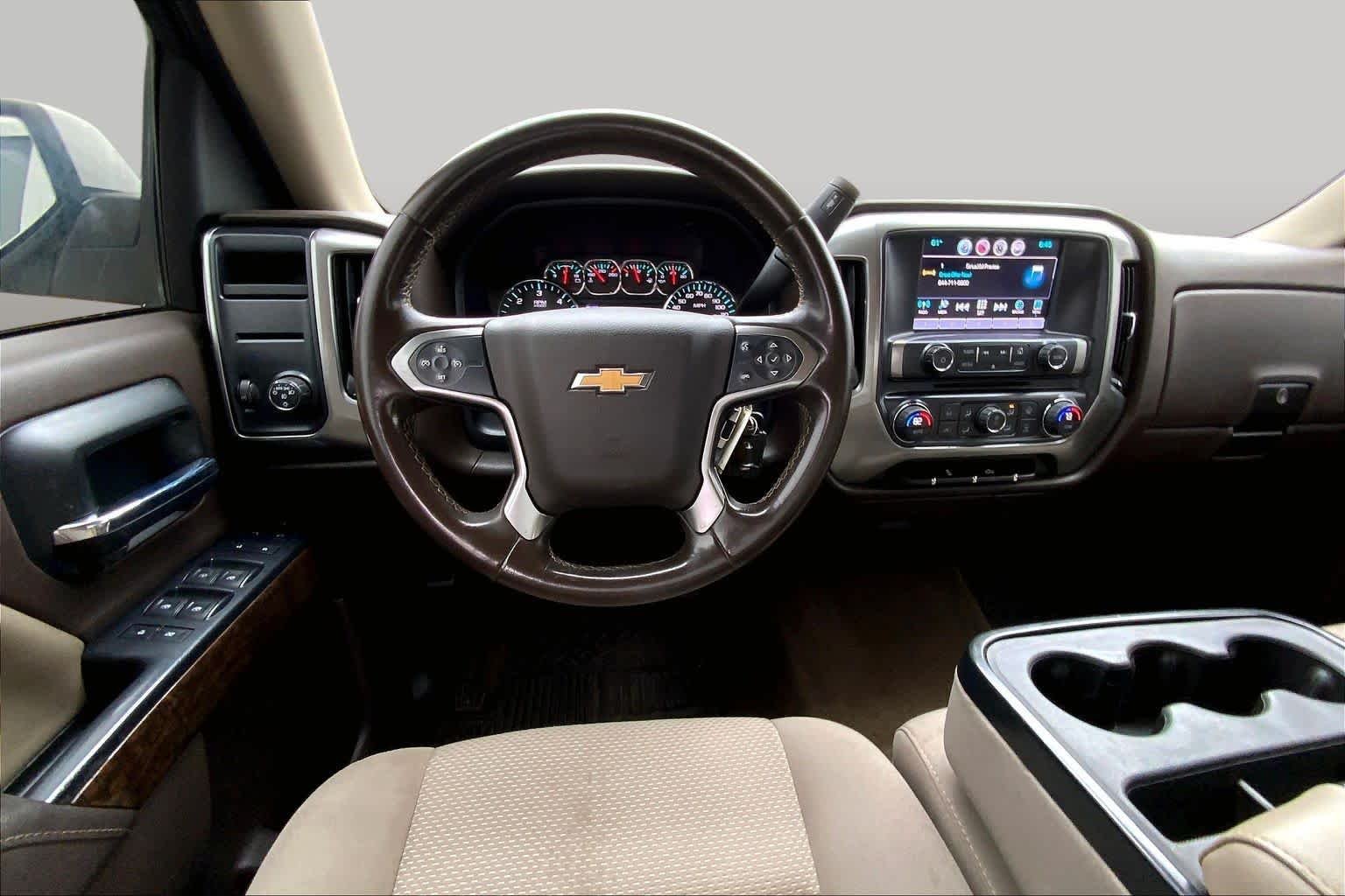 Used 2016 Summit White Chevrolet LT image 5