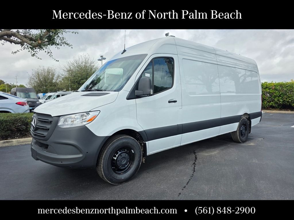 New 2026 Arctic+White Mercedes-Benz  image 1