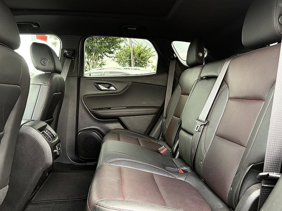 Used 2019 Black Chevrolet RS image 9