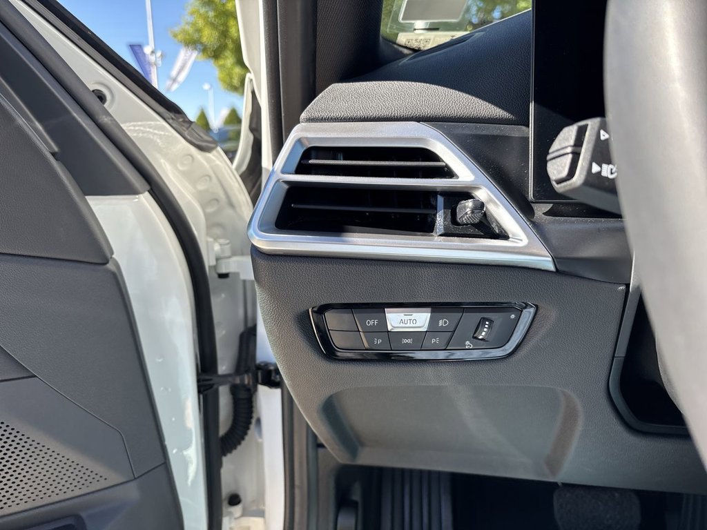 2026 BMW 3 Series 330i - Photo 23