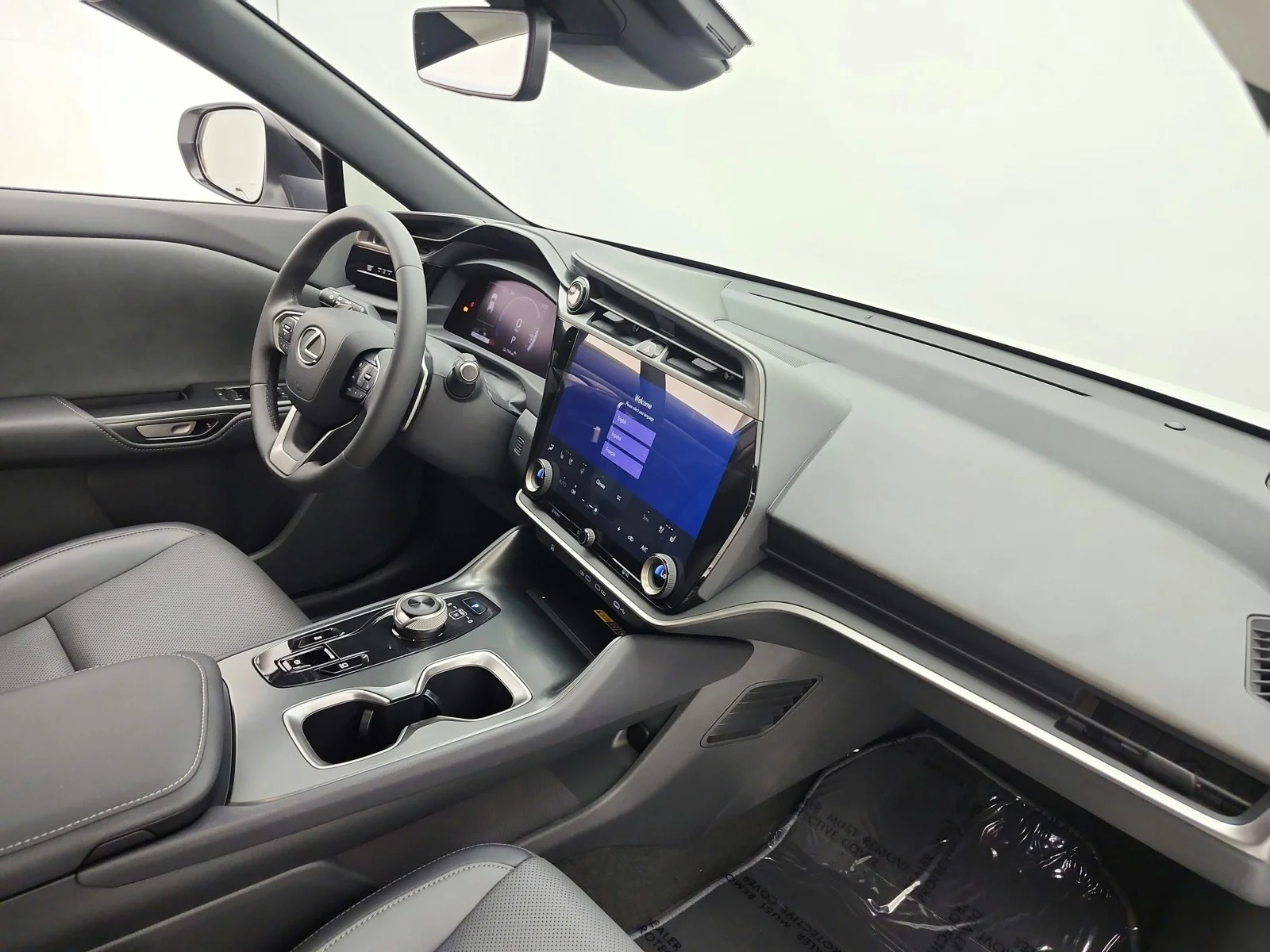 Used 2025 Eminent White Pearl Lexus RZ 300e image 19