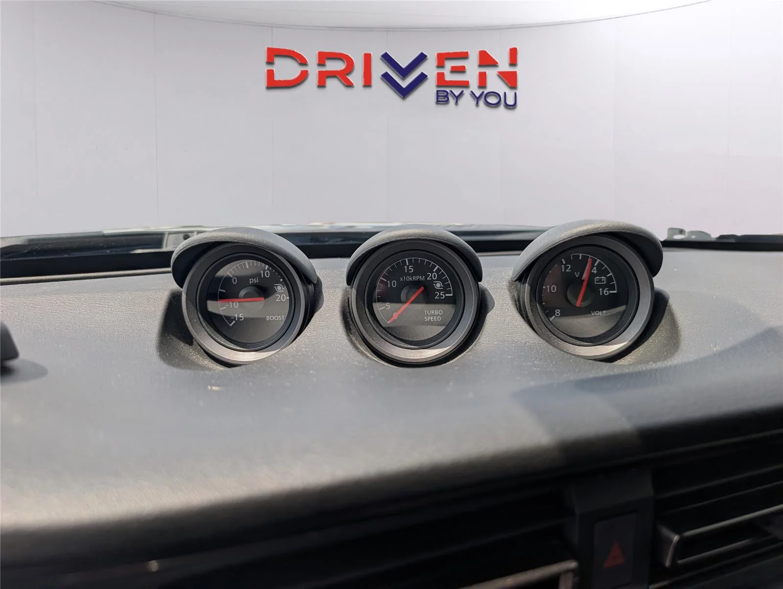 Used 2024 Black Diamond Pearl Nissan Performance image 37