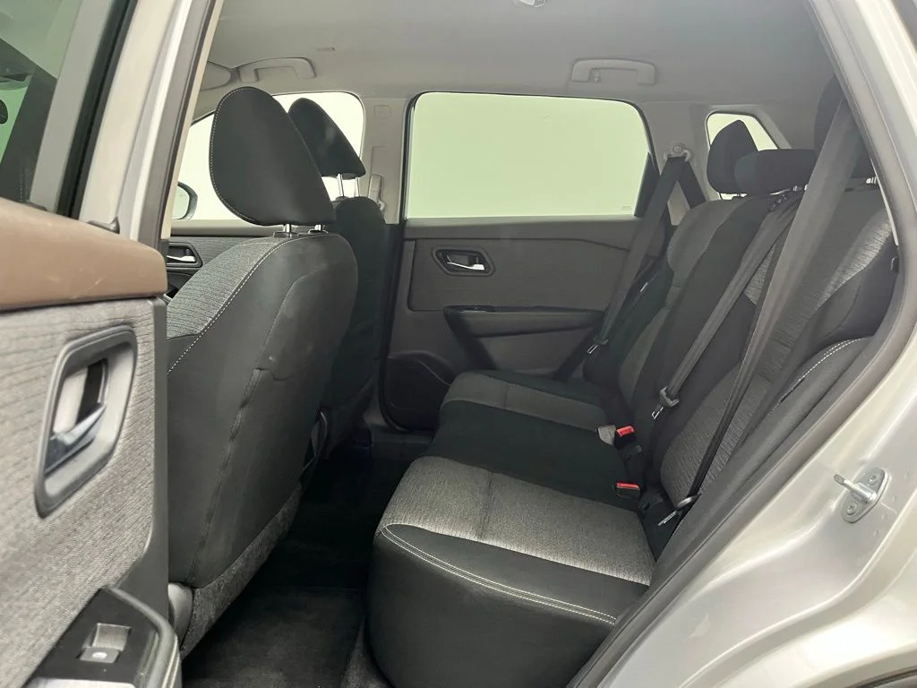 Used 2023 Silver Nissan SV image 38