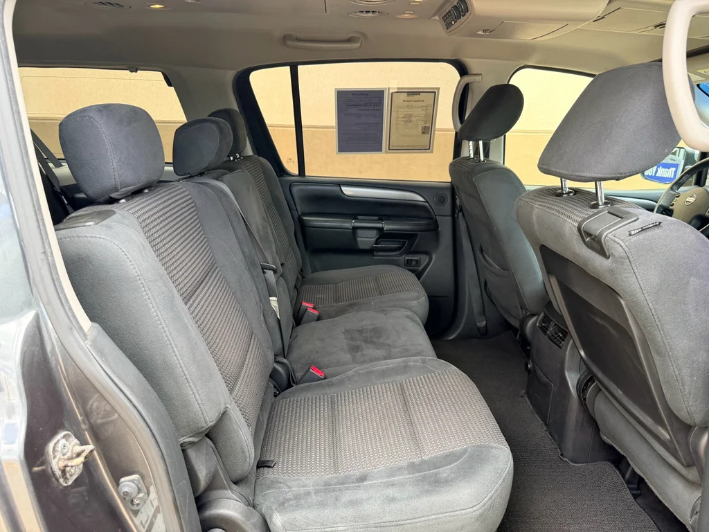 Used 2010 Smoke Nissan SE image 27