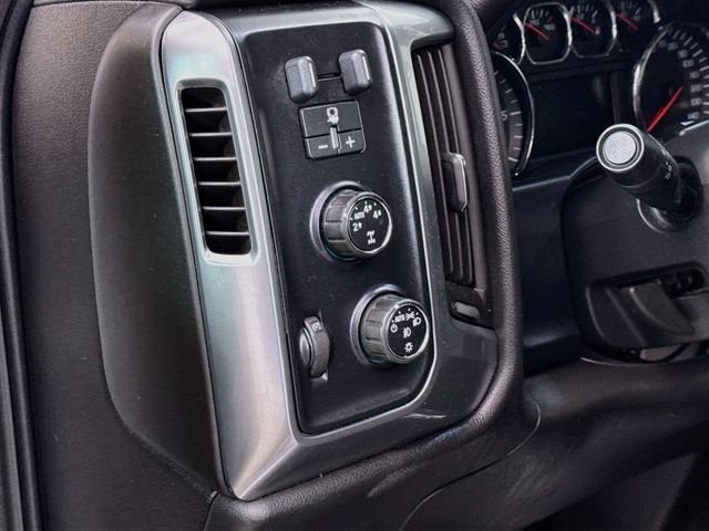 Used 2014 Silver Chevrolet LT image 10