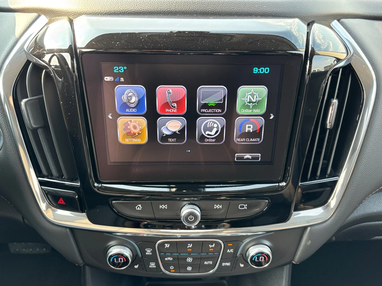 Used 2018 Gray Chevrolet LT Cloth image 21