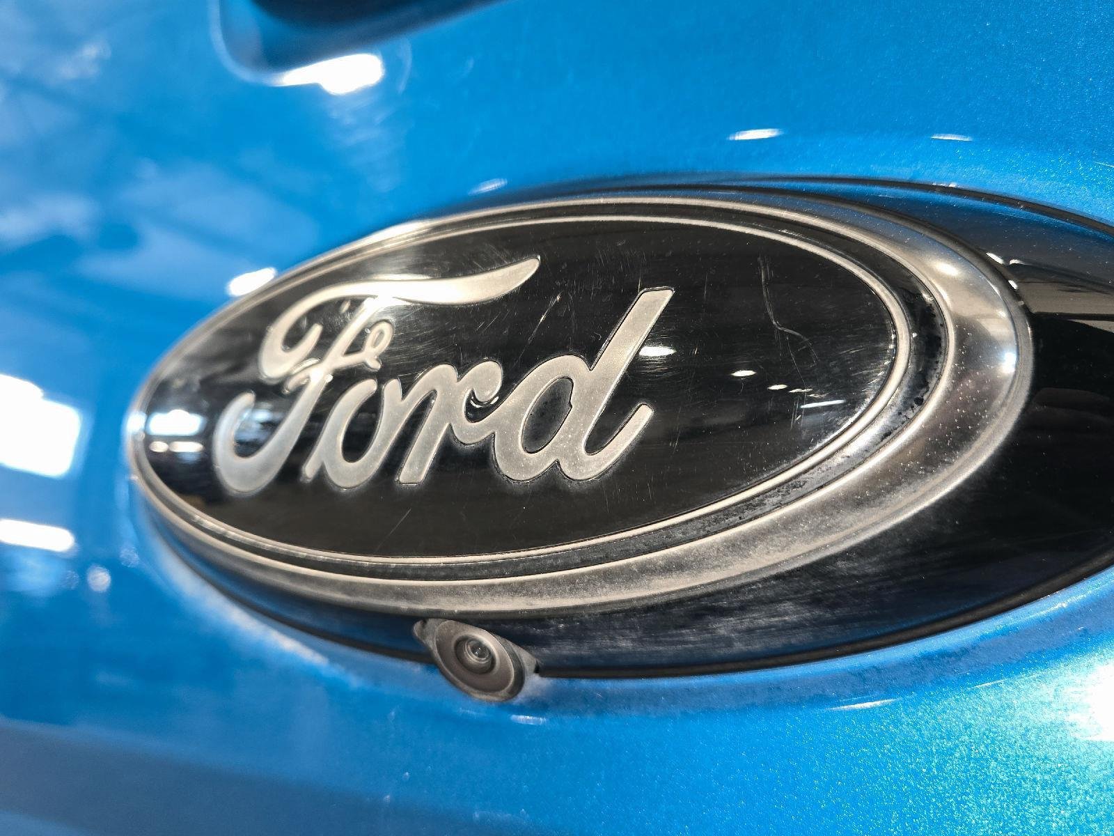 Used 2022 Velocity Blue Ford XLT image 61