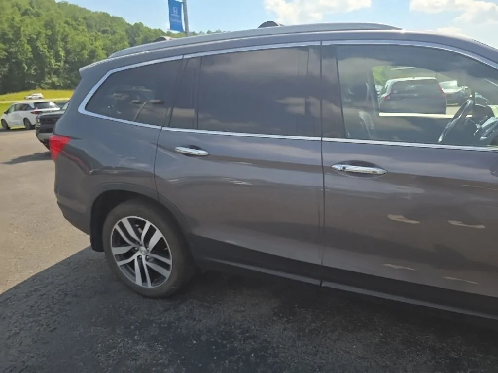 Used 2018  Honda Elite image 18
