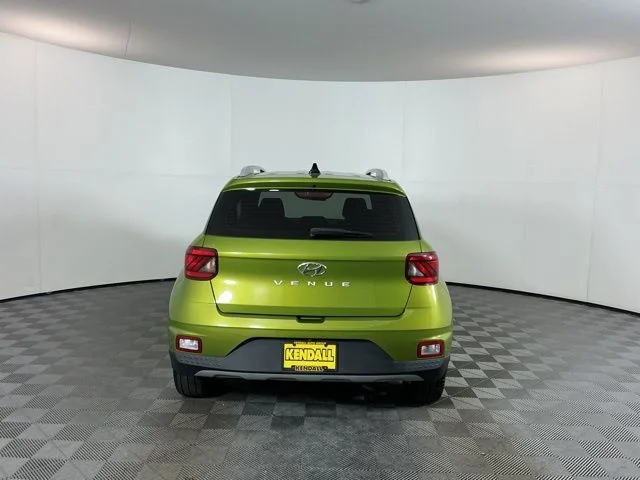 Used 2021 Green Hyundai SEL image 6