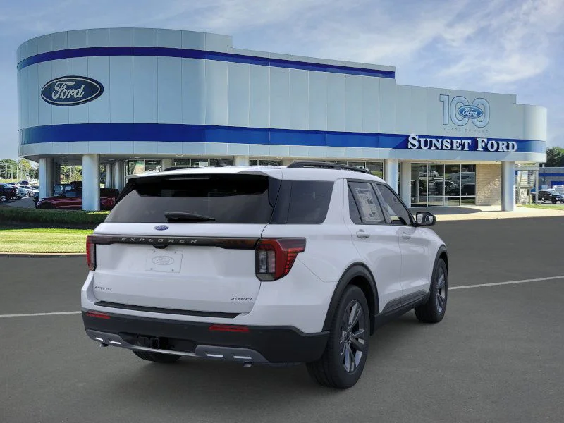 New 2026 Space White Metallic Ford Active™ image 8