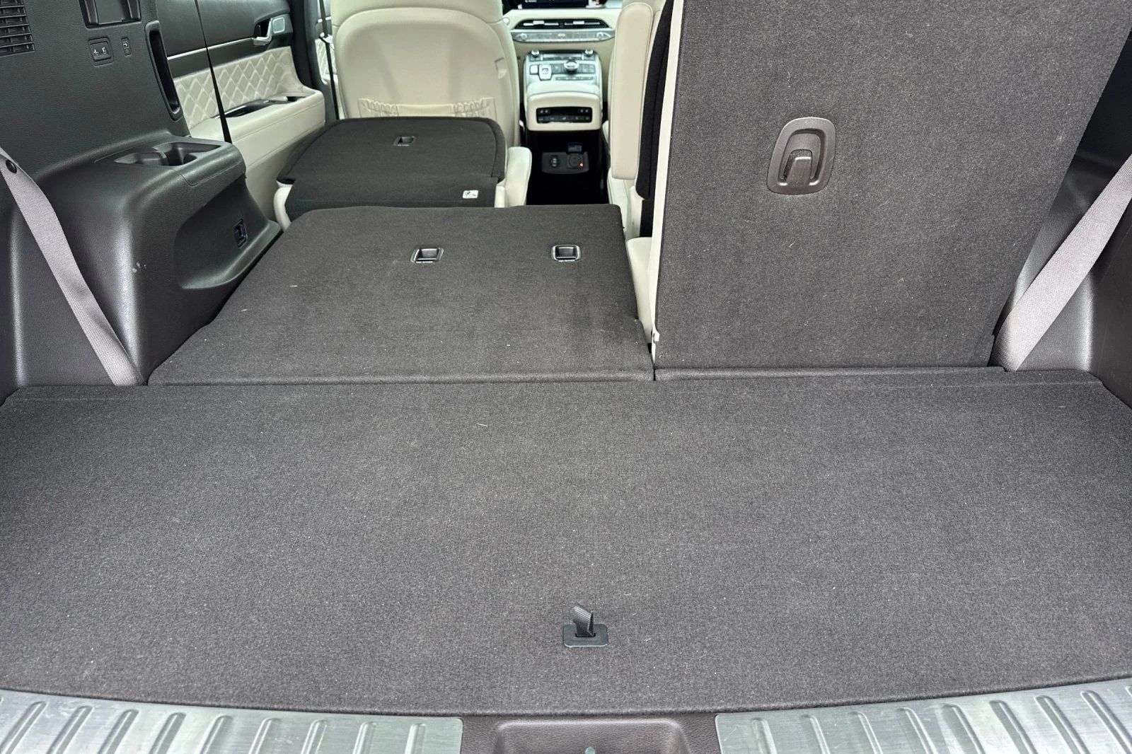 Used 2020 Hyper White Hyundai Limited image 19
