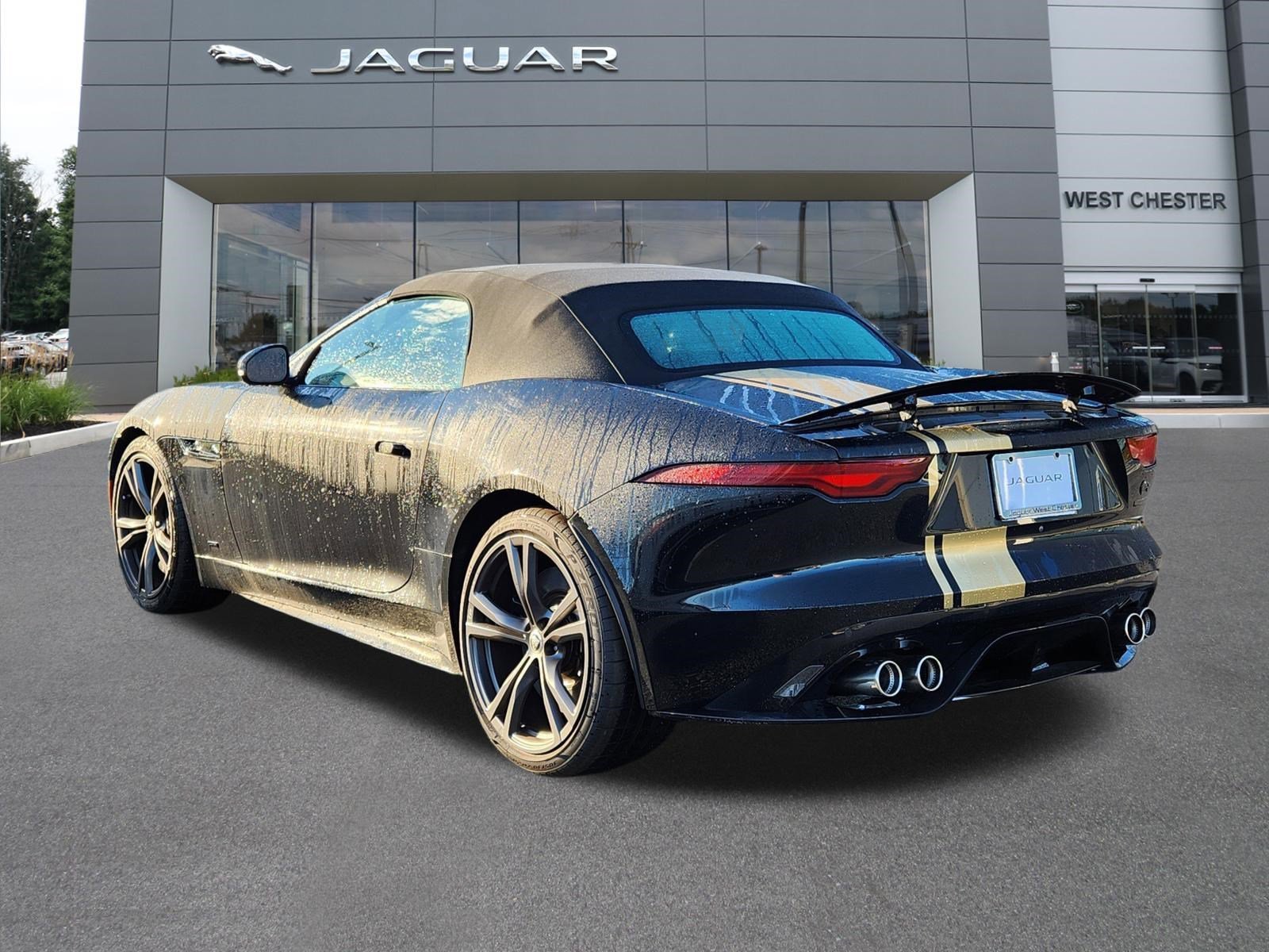 Certified Used 2024 Santorini Black Metallic Jaguar P575 R75 image 3