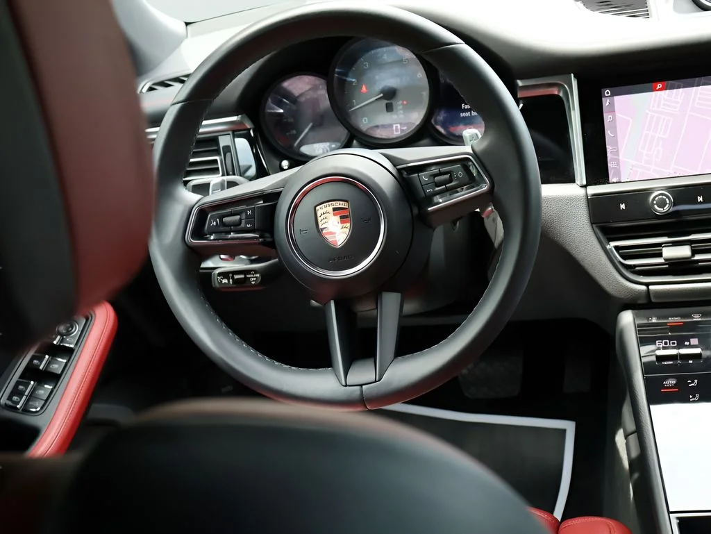Used 2023  Porsche S image 20