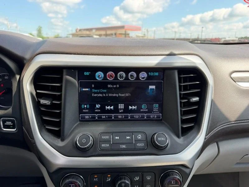 Used 2018 SUMMIT WHITE GMC SLT image 16