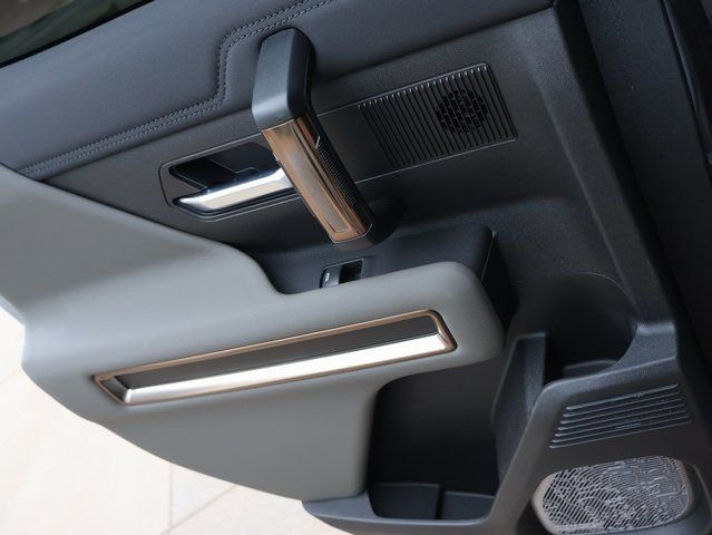 Used 2025 Gray GMC 2X image 23