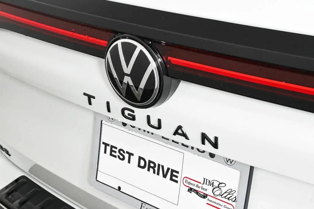 New 2026 Opal White Pearl Volkswagen SE R-Line Black image 36