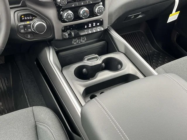 New 2026 Diamond Black Crystal Pearl-Coat Exterior Paint RAM Big Horn/Lone Star image 14