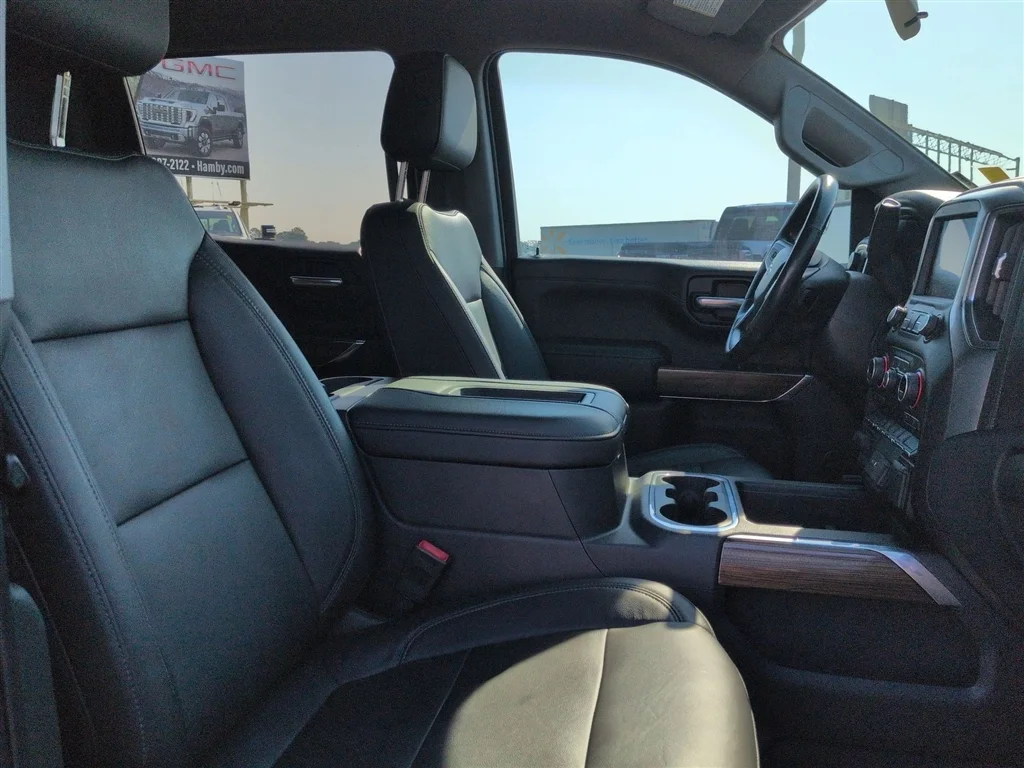Used 2019 RED HOT Chevrolet RST image 28