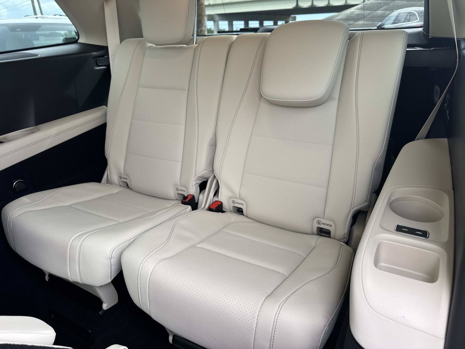 New 2026  Mercedes-Benz GLS 450 image 9