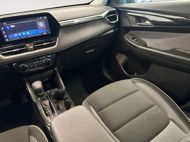 Used 2025 Black Chevrolet LT image 11