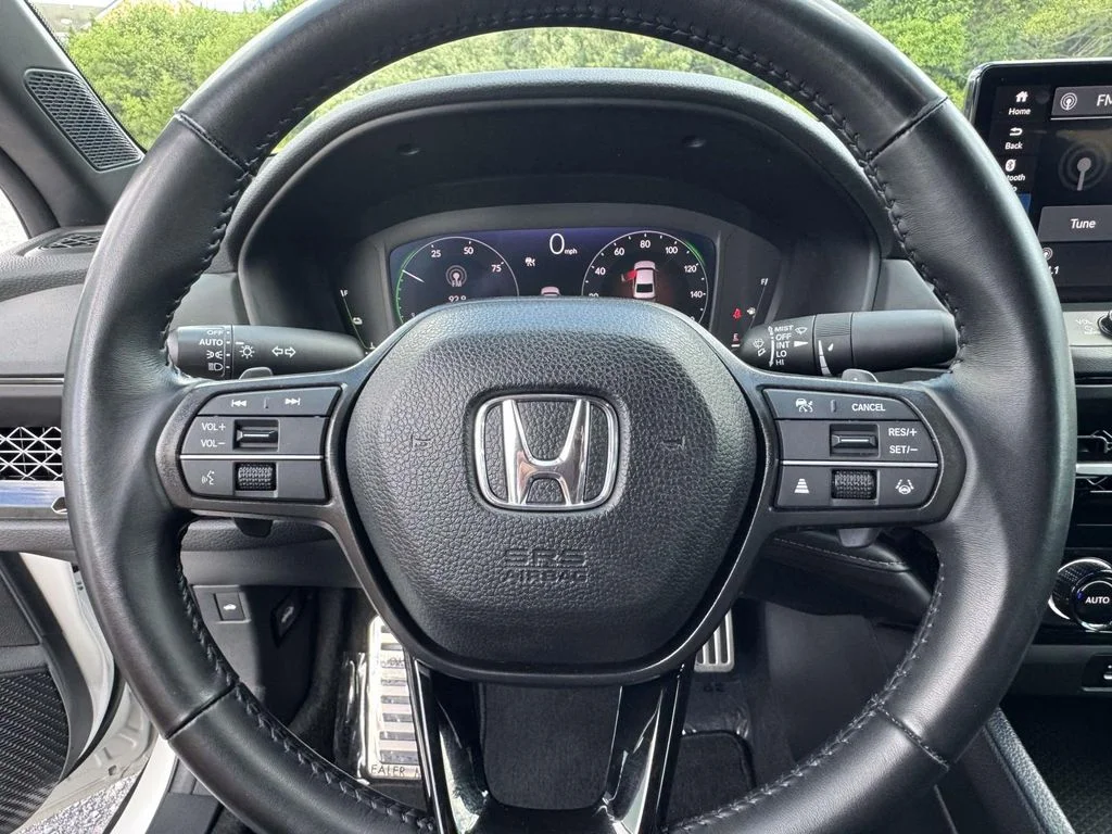 Used 2023  Honda Sport image 18