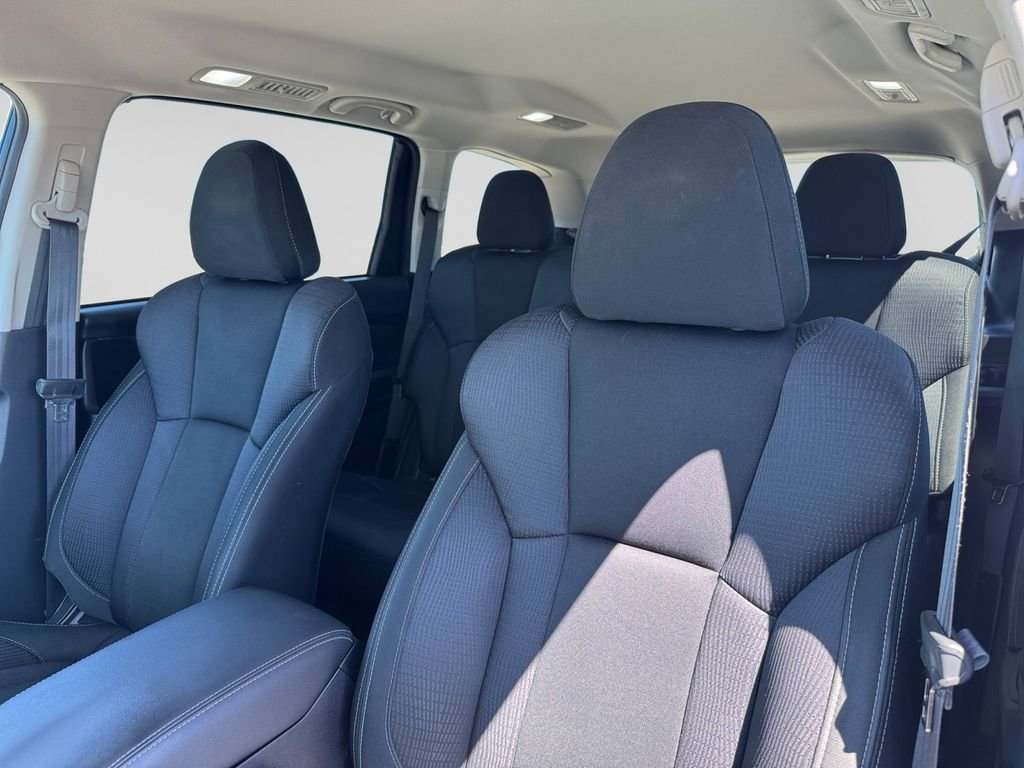 Used 2021 Ice Silver Metallic Subaru Premium image 18