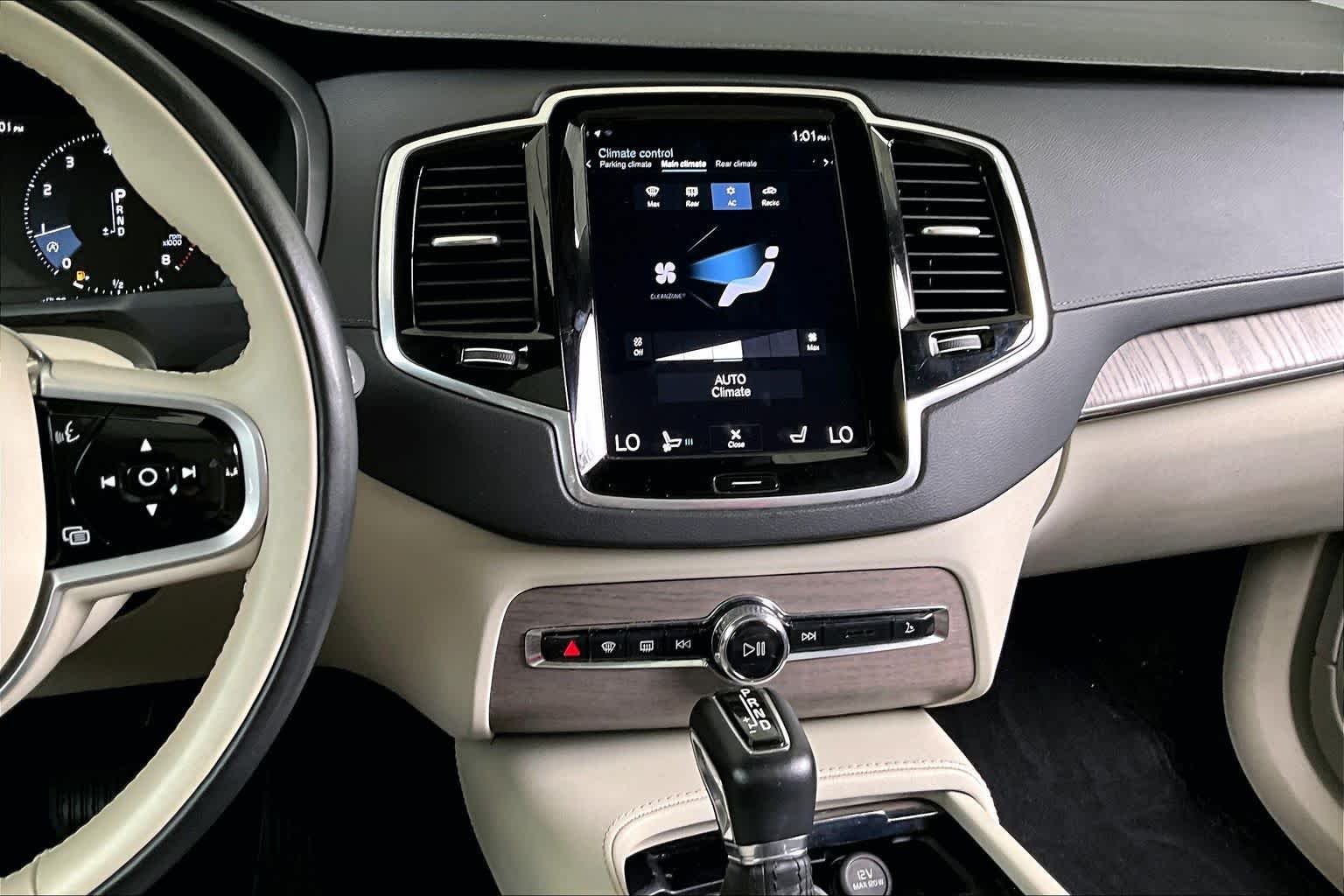 Used 2022 Birch Light Metallic Volvo Inscription image 7