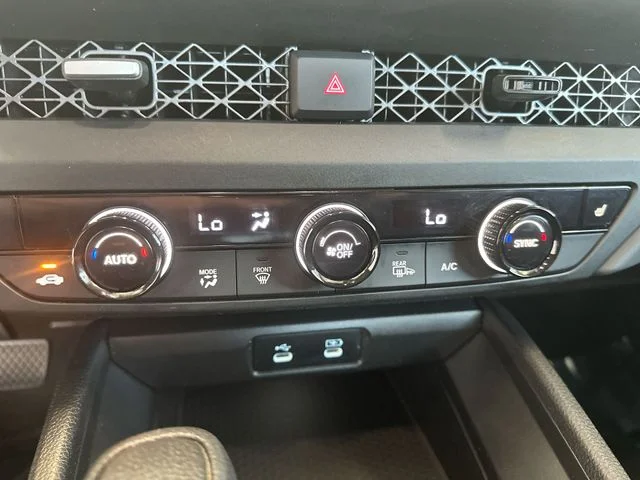 Certified Used 2025 Blue Honda SE image 19