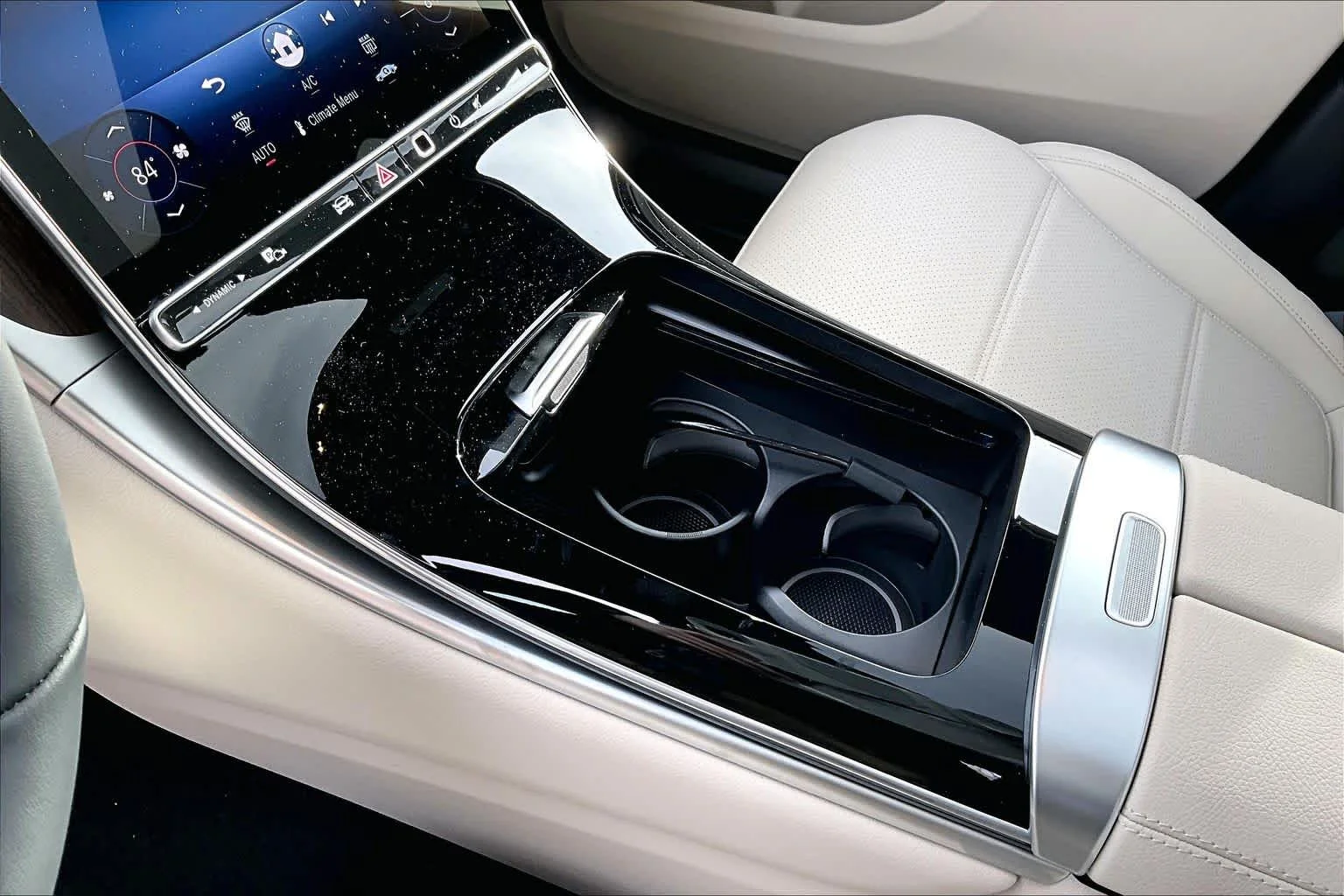 New 2026 040/Black Mercedes-Benz GLC 300 image 11