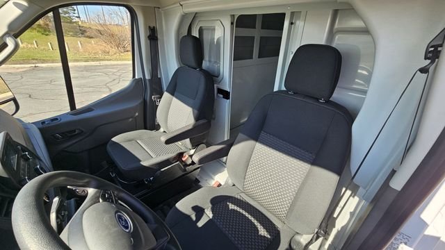 New 2026 Oxford White Ford Base image 15