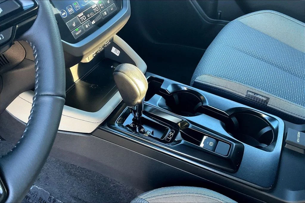 New 2026 CRYSTAL WHITE PEARL Subaru Premium image 7