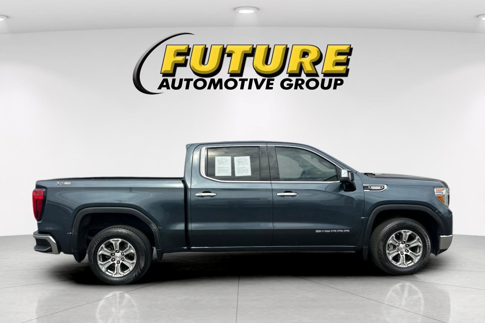 Used 2020 Blue GMC SLT image 3