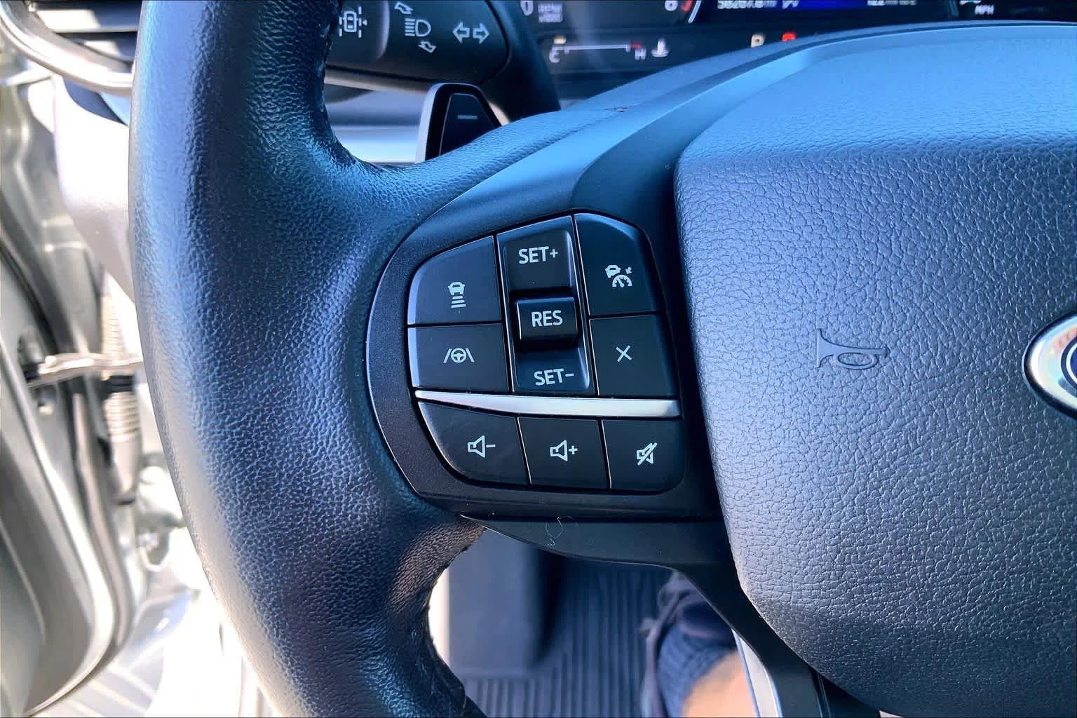 Used 2020 Iconic Silver Metallic Ford XLT image 23