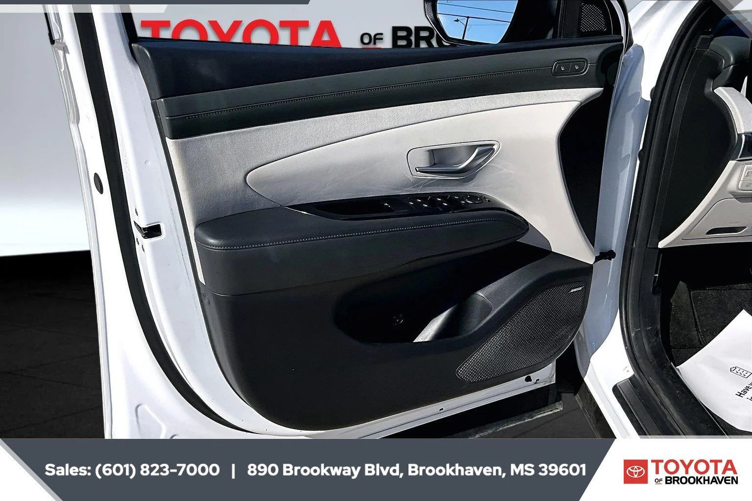 Used 2025 Creamy White Pearl Hyundai Limited image 17
