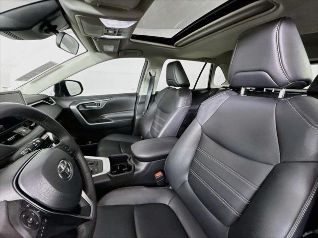 Certified Used 2024 MAGNETIC GRAY MET. Toyota  image 3