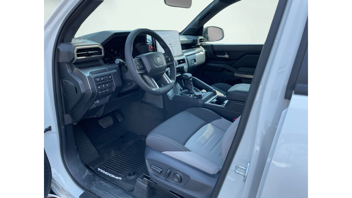 2026 Toyota Tacoma TRD Off Road - Photo 9