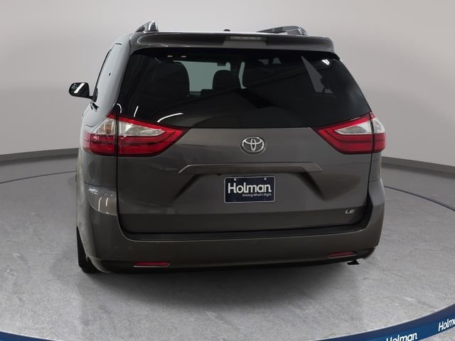 Used 2016 Gray Toyota LE image 7