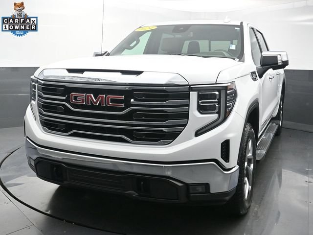 2024 GMC Sierra 4WD Crew Cab Short Box SLT's photo