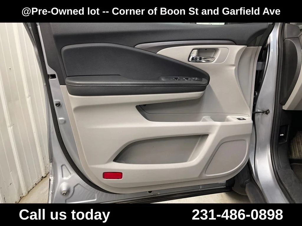 Used 2020  Honda RTL image 14