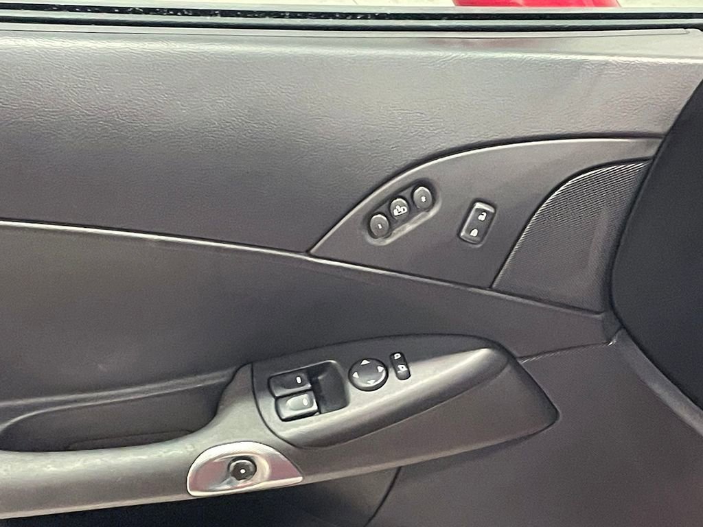 Used 2005 Magnetic Red Metallic Chevrolet NA image 60